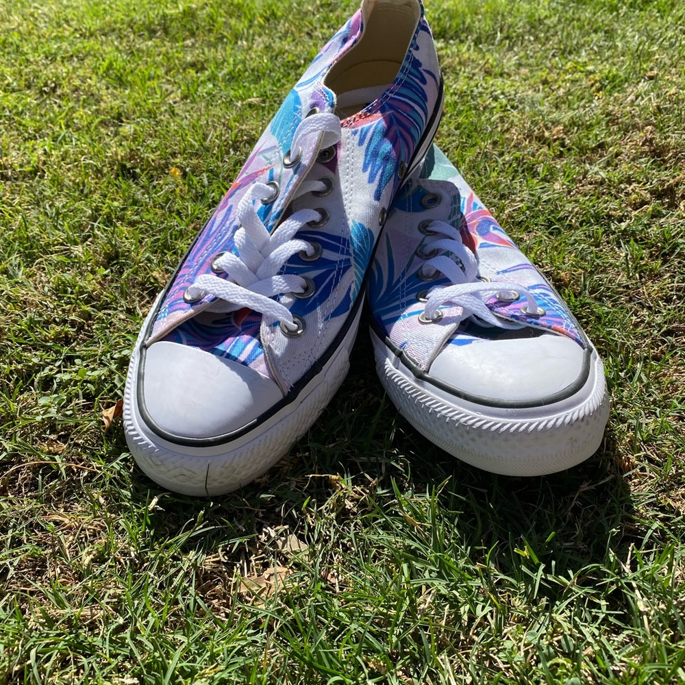 Converse shoes